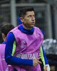 阿斯：莱万恢复情况比预期好很多，如果一切顺利将可以出战莱万特